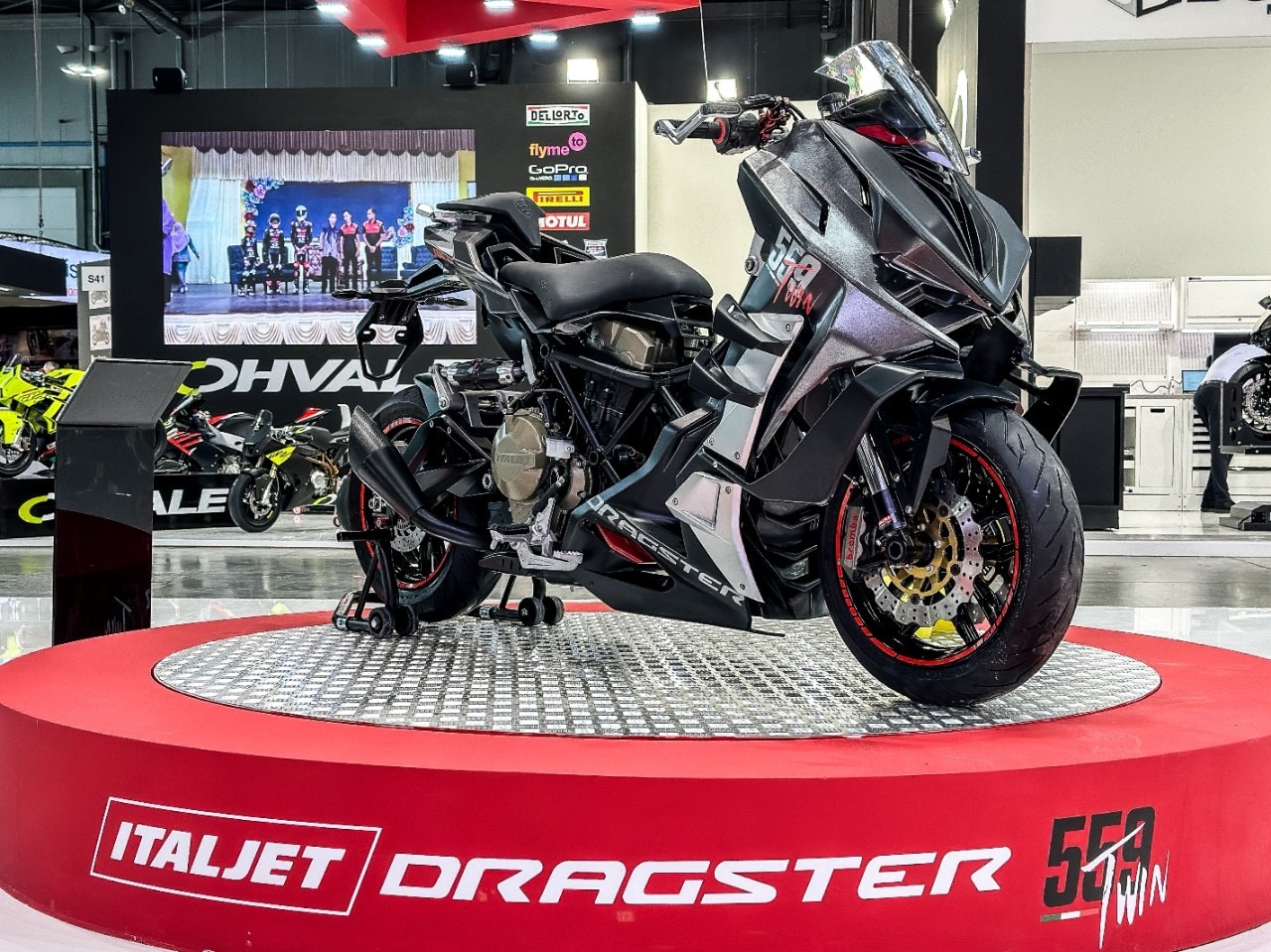 A EICMA 2023 Italjet presenta il prototipo definitivo del Dragster 559 Twin